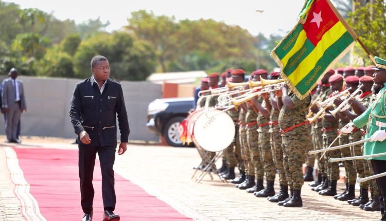 Vaste remaniement à la tête des armées